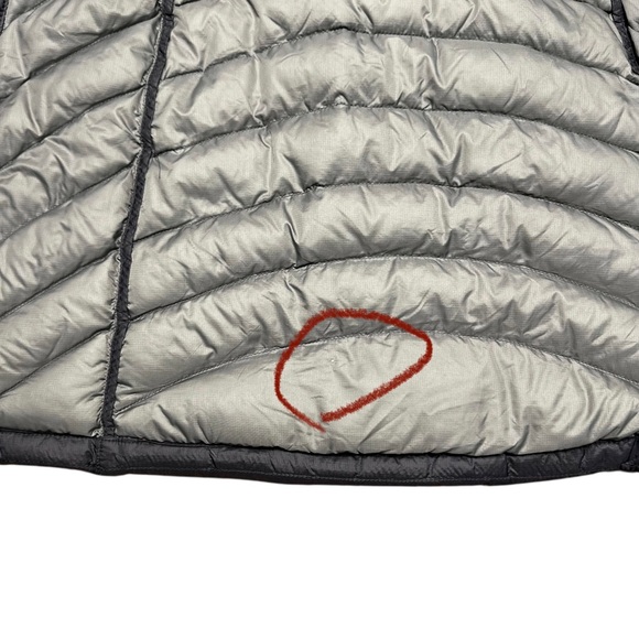 L.L. BEAN ~ Women’s Ultralight 850 Down 3/4-Length Black Hooded Puffer Coat ~ XS - Picture 15 of 15